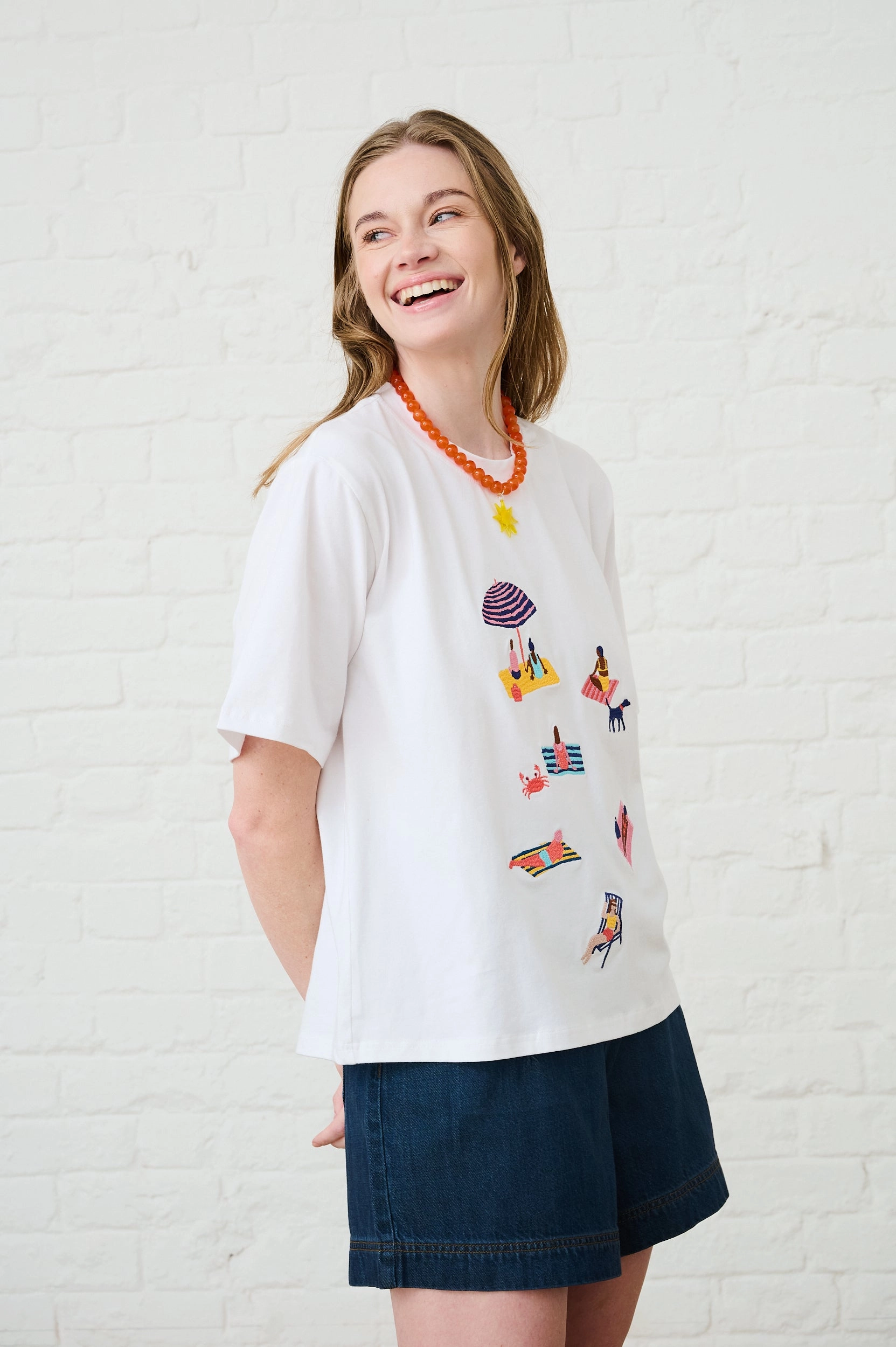 standard fit Multipanel Construction The Beach Scene Boxy Tee