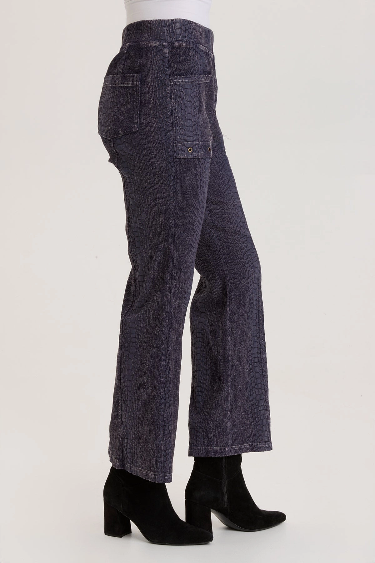 High Durability Stitching Cuffed hem Jenika Flare Pant