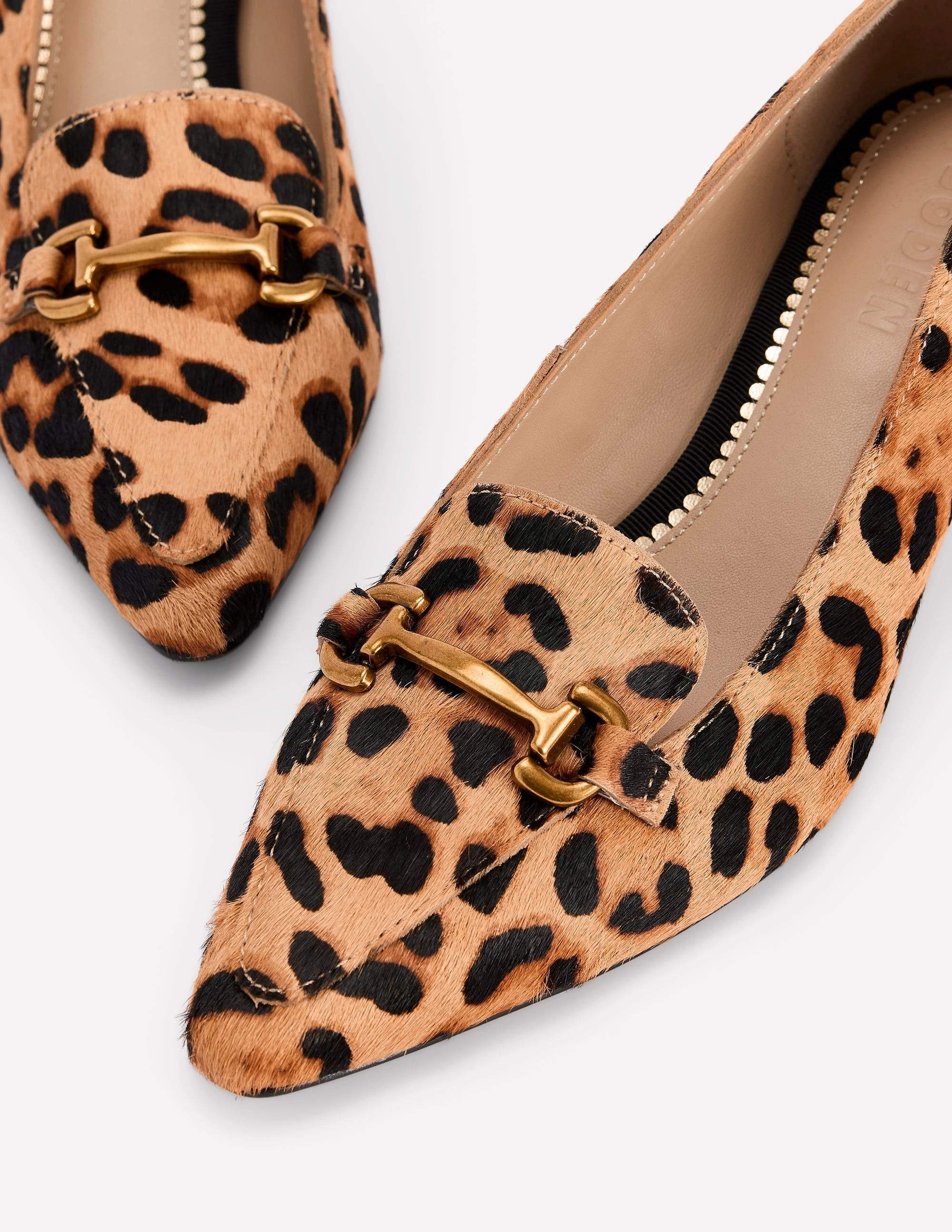 anti static Breathable Lining Iris Heel Snaffle Point Loafer-Leopard