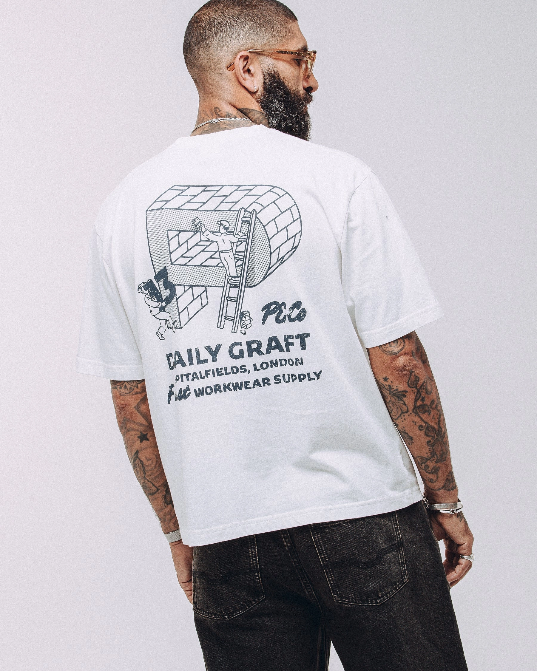 Daily Graft Boxy T-Shirt - Off White Double Stitched Seams Day-to-Night Look