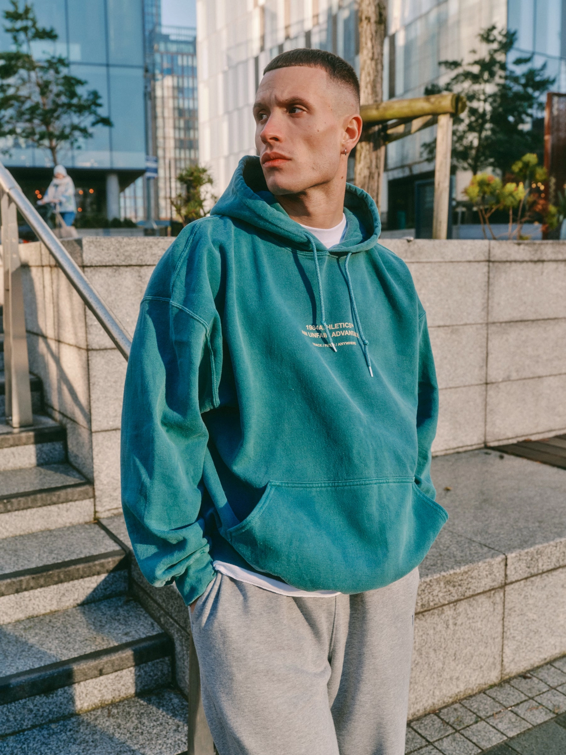 Lightweight insulation Vice 84 'Athletics' Vintage Washed Hoodie - Forest