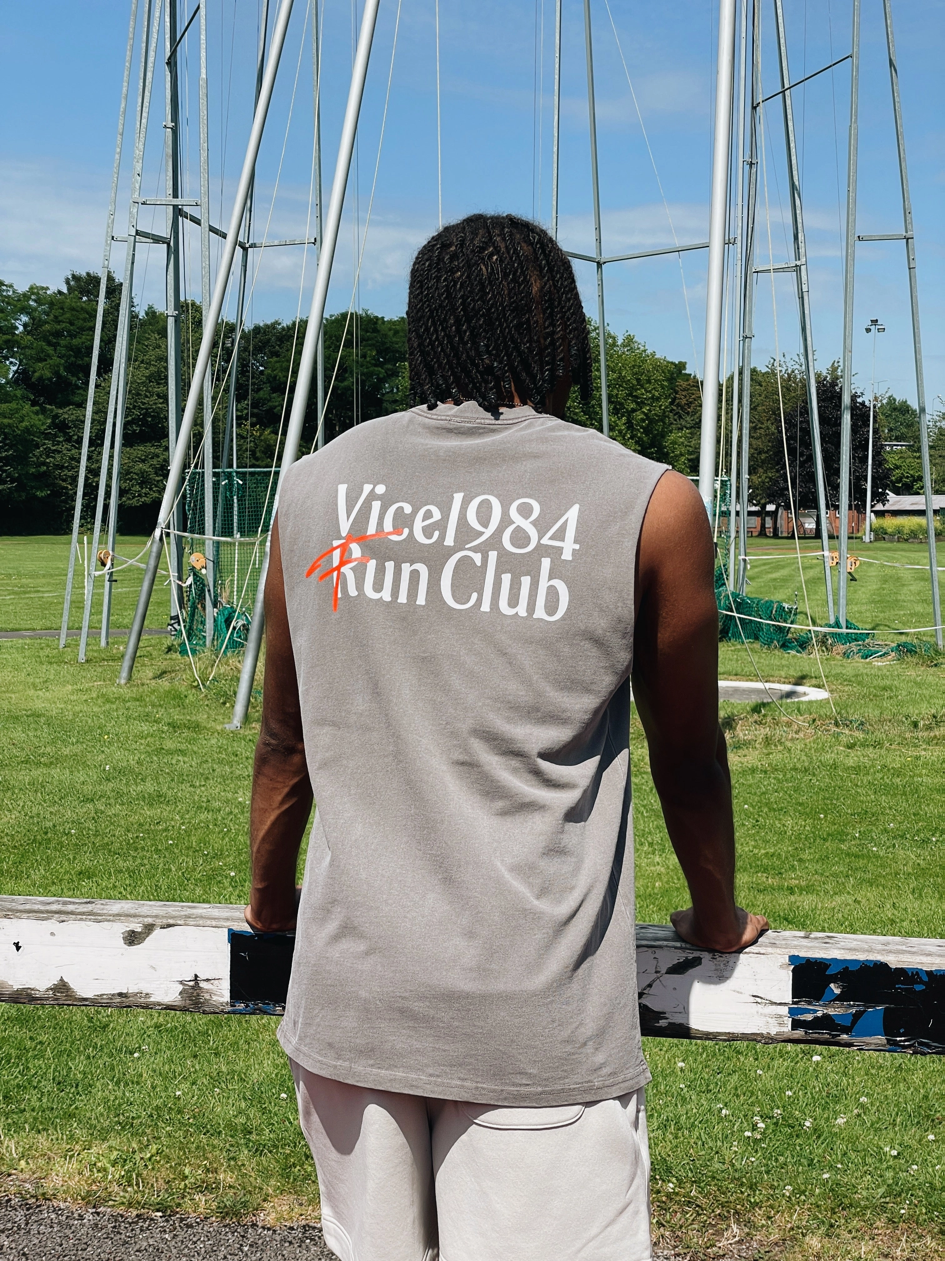 Comfy Vibes anti static Vice 84 'Fun Club' Active Tank - Faded Grey
