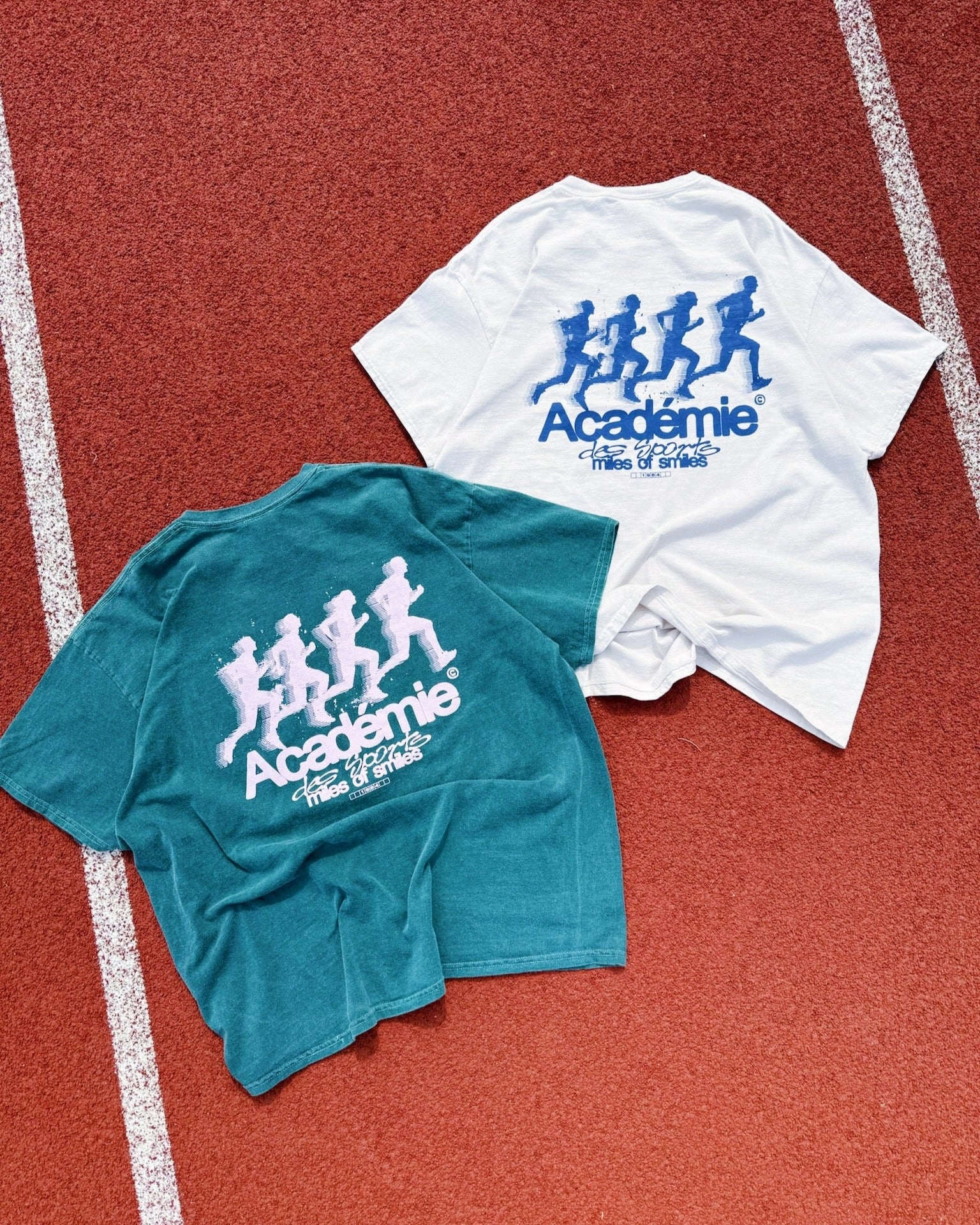 Minimalist Aesthetic Oeko Tex Certified Vice 84 'Leading Pack' Vintage Washed Tee - Green
