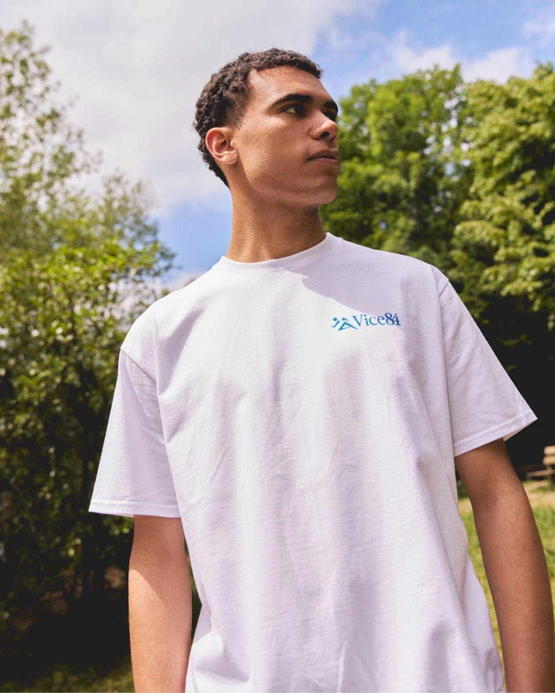 Vice 84 'Racquet Club' Tee - White Comfort Design