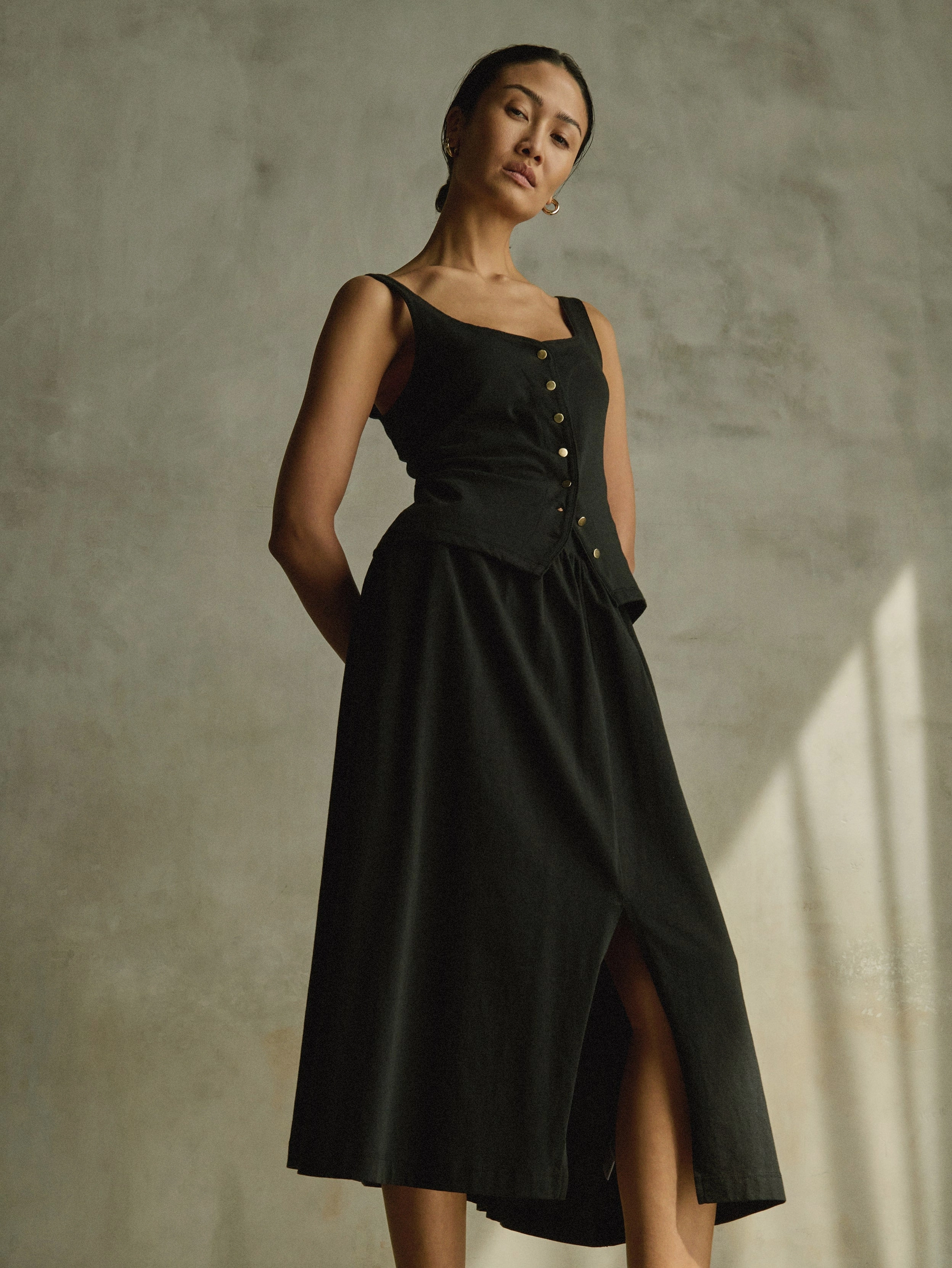 Vida Midi Skirt Casual Style
