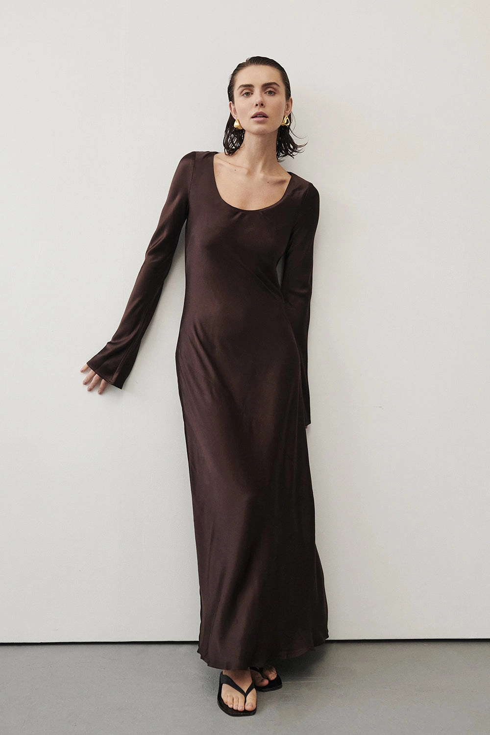 ELOISE BITTER CHOC LONG SLEEVE SATIN MIDI DRESS Editor??s-Pick