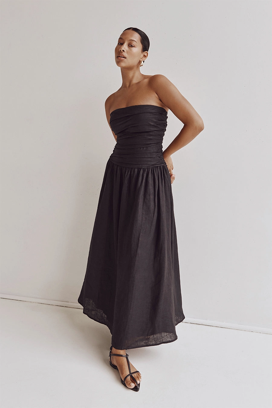 Trendy Appearance CATANIA BLACK LINEN STRAPLESS DRESS