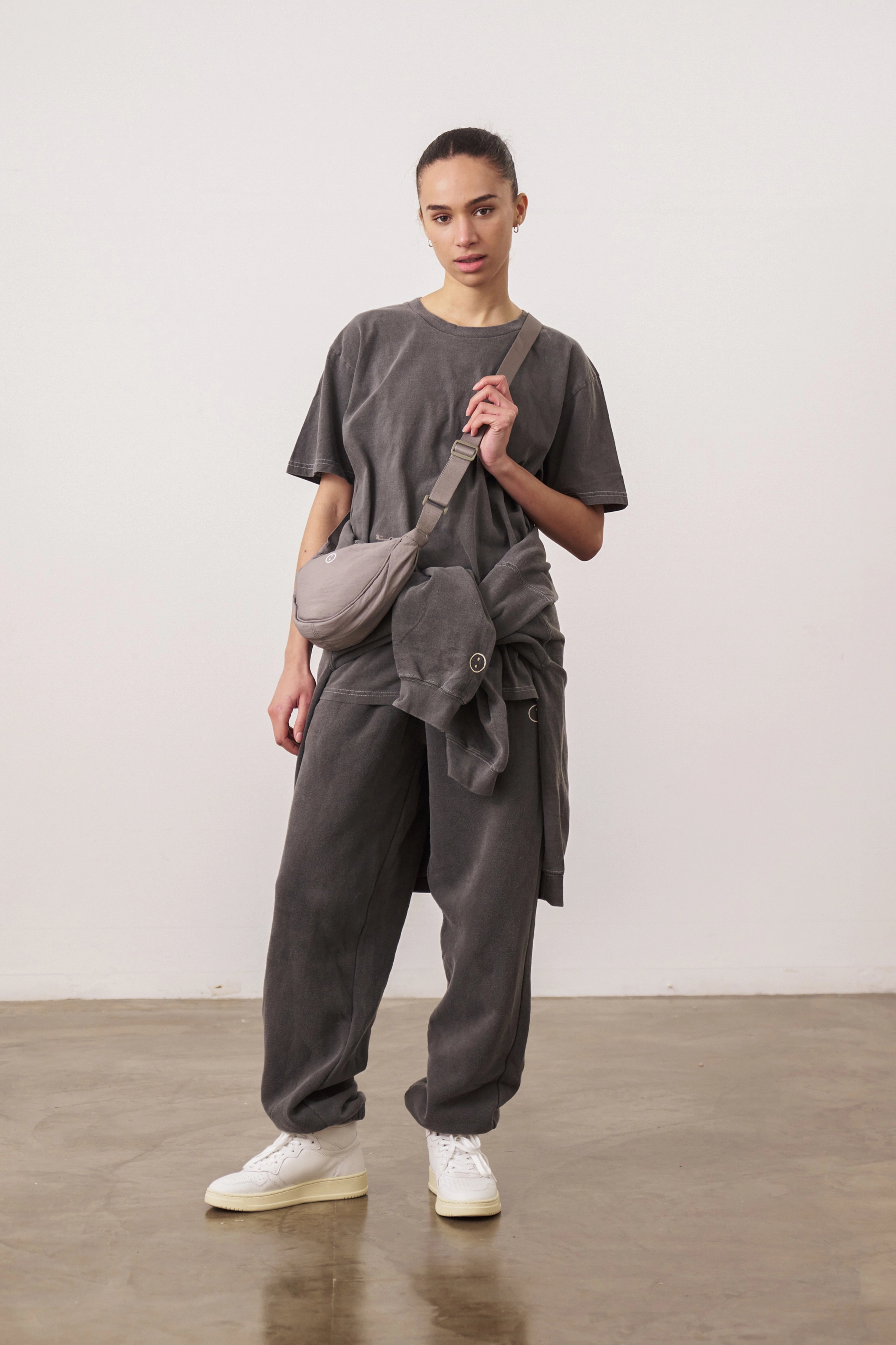 TouchscreenCompatiblePockets Essentials Vintage Washed Joggers - Charcoal