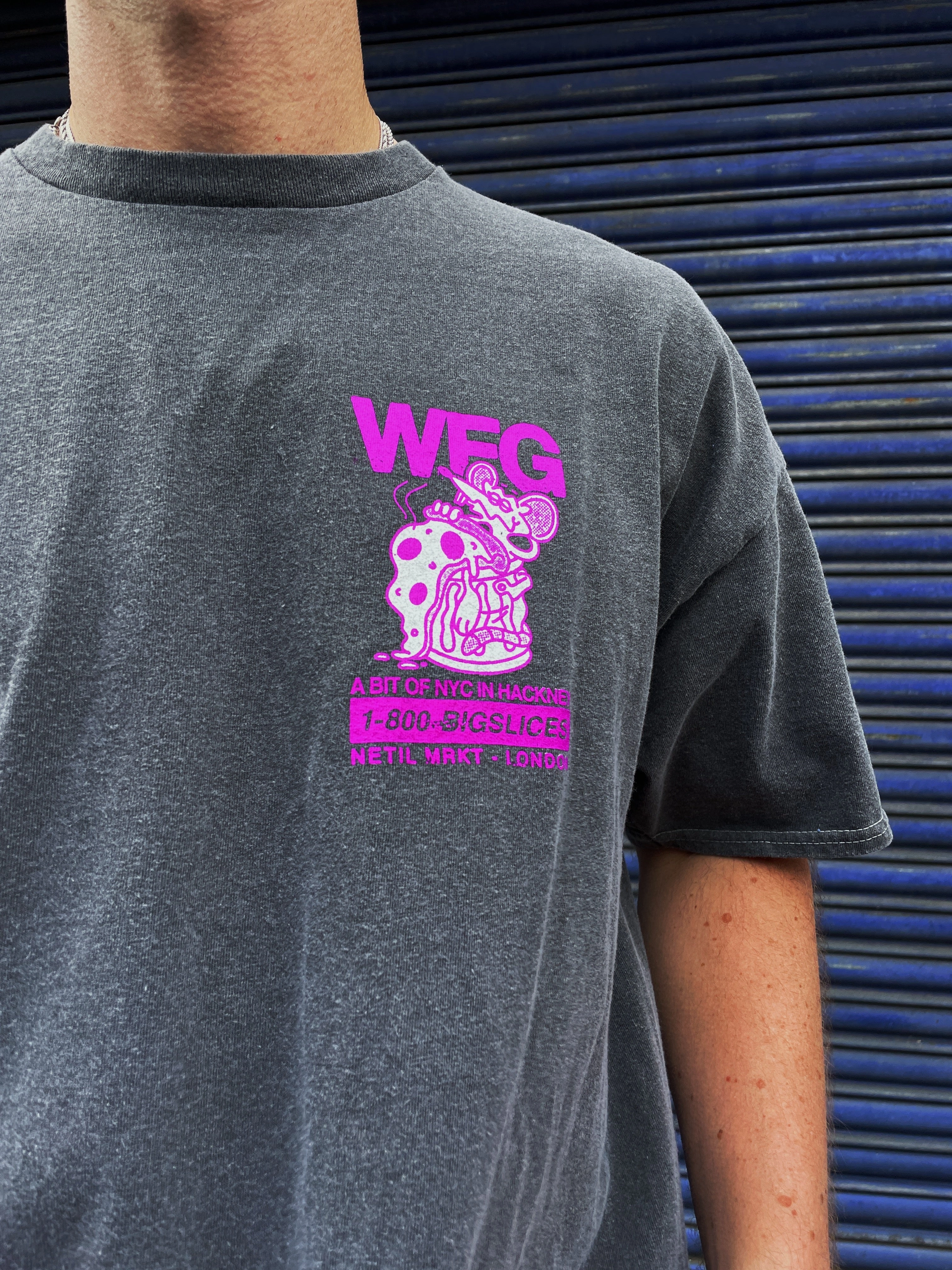 Non Toxic Materials Relaxed Everyday Wear World Famous Gordos 'Call The Gang' Vintage Washed Tee - Black