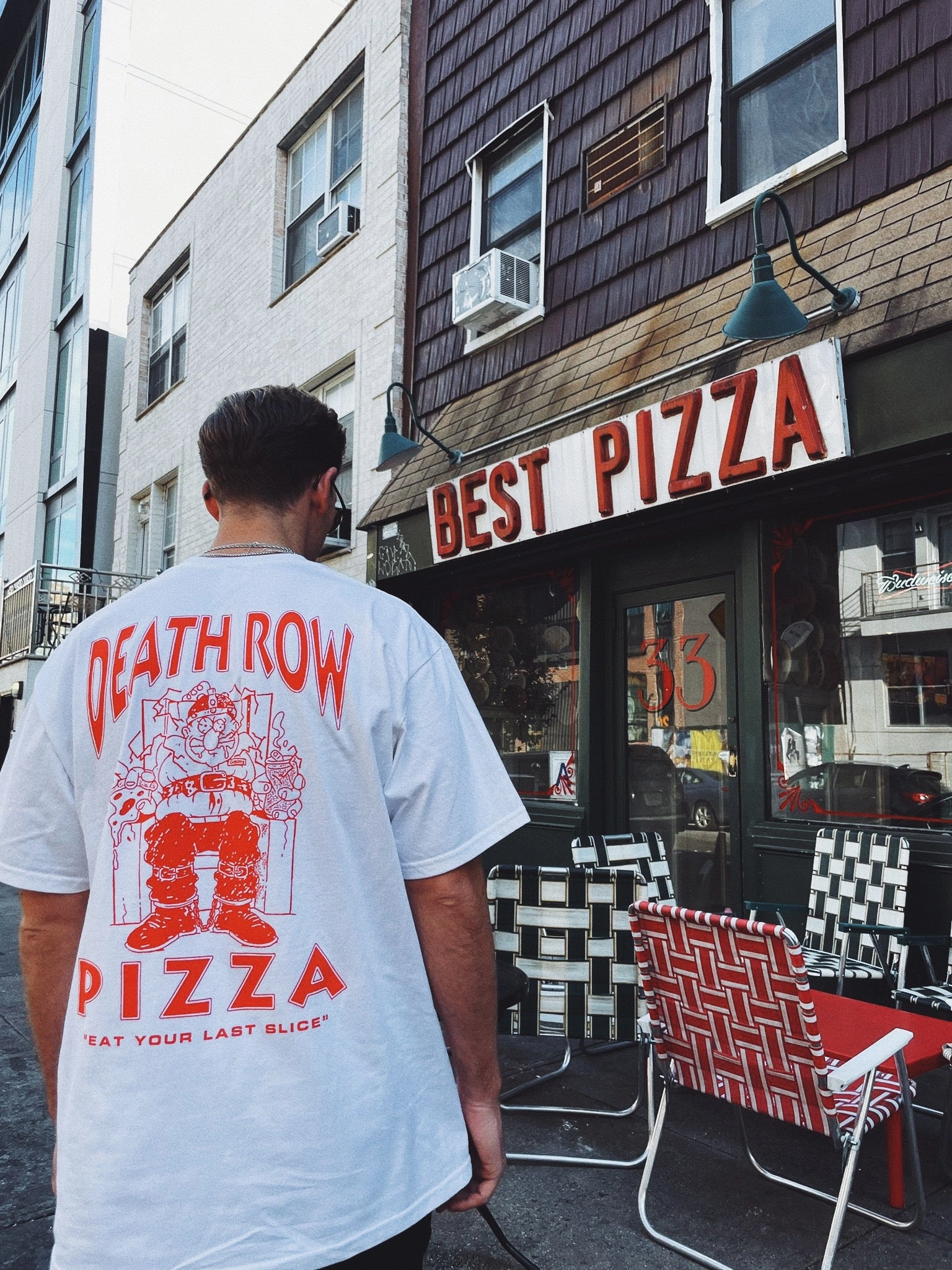 Sporty Style Wear Essential Piece World Famous Gordos 'Last Slice' Tee - White