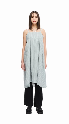 Wrinkle Chiffon Slipdress understated look