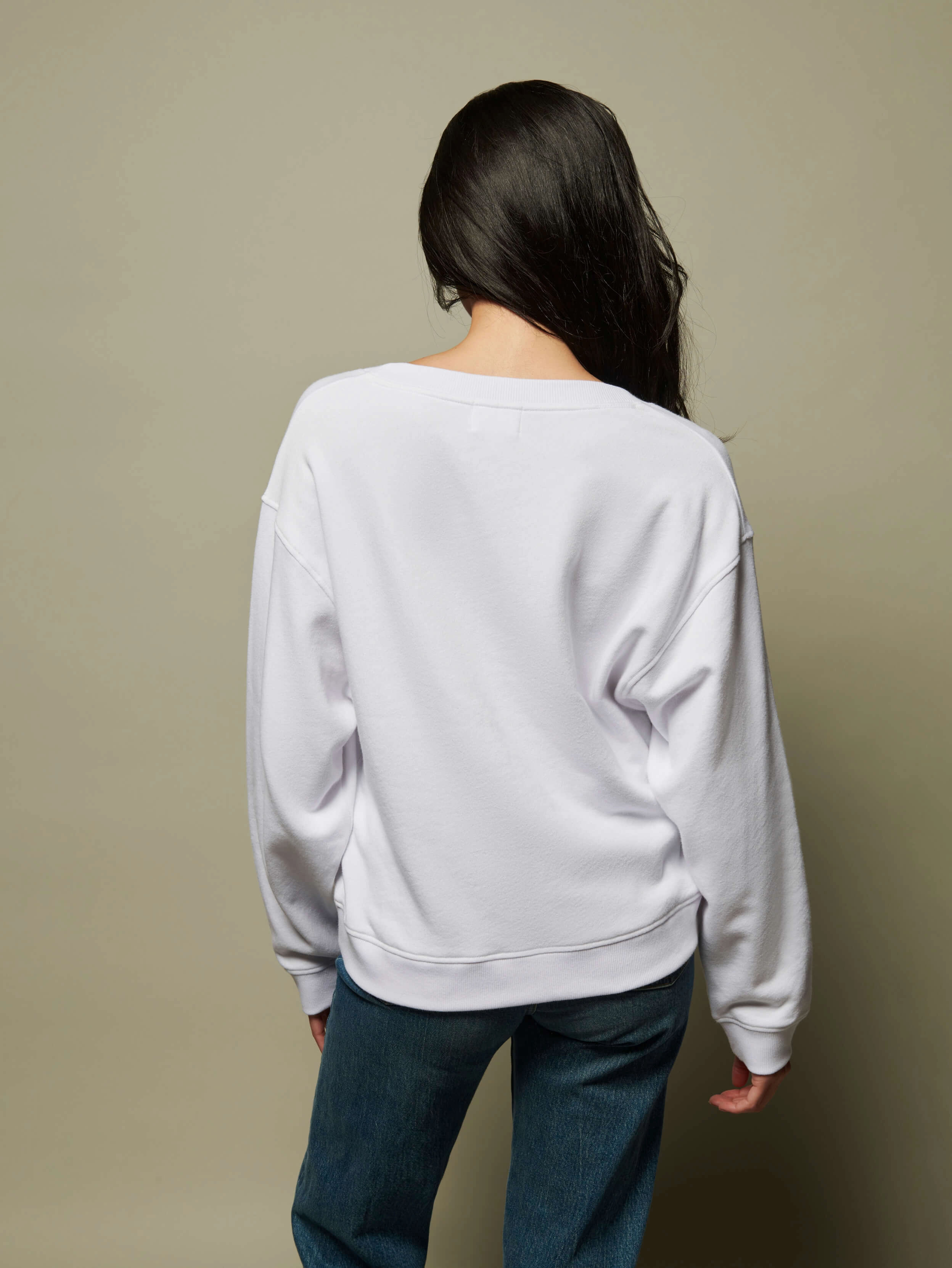 Classic Minimal Everyday Look Wyatt Sweatshirt