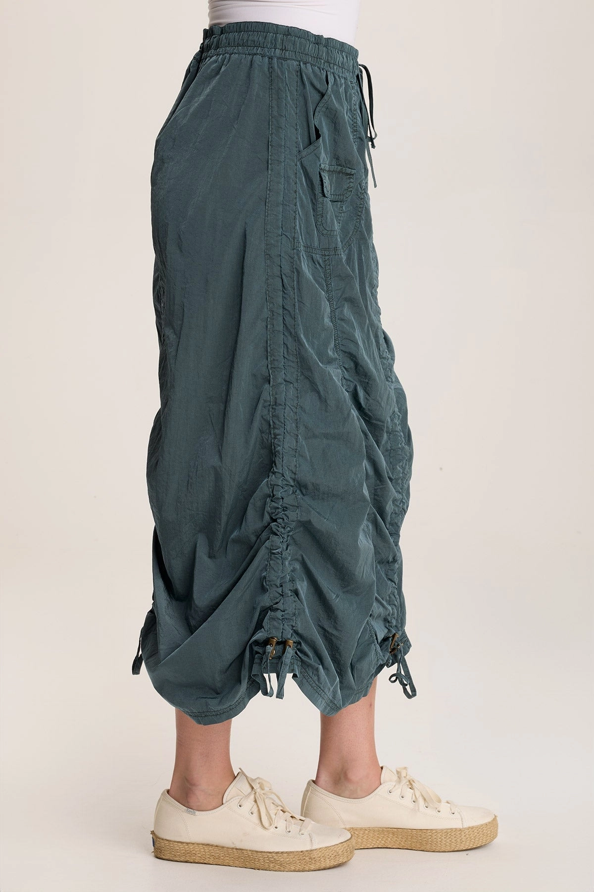 Zeno Ruched Sporty Cargo Midi Skirt Festival Outfit Reinforced Hemline